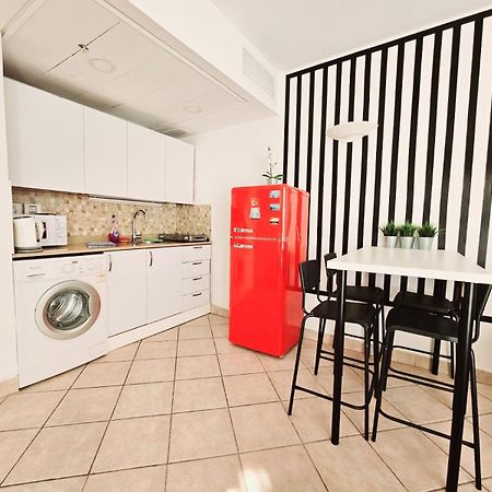 Go To Apartments In Leonardo Бат Ям Екстериор снимка