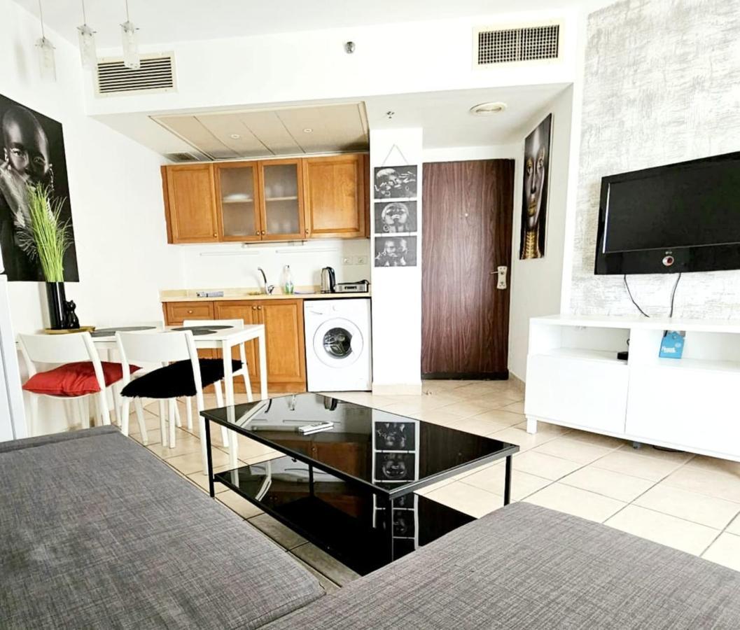 Go To Apartments In Leonardo Бат Ям Екстериор снимка