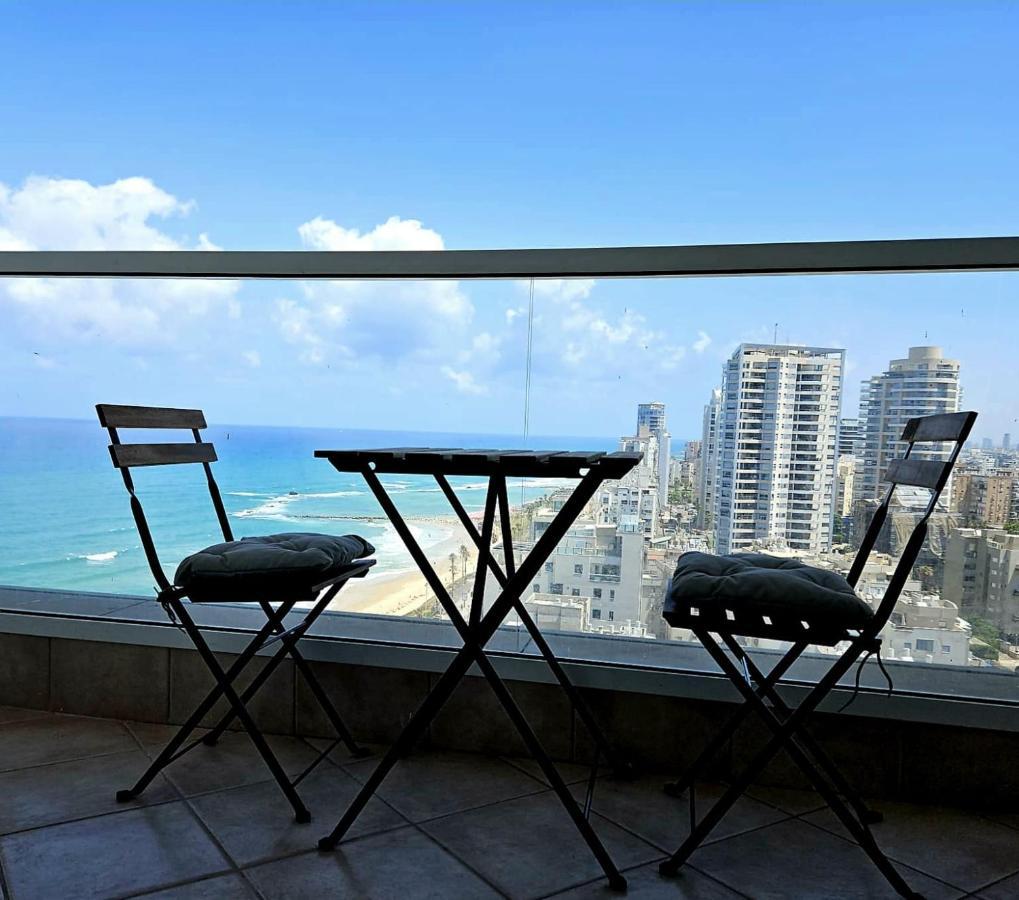 Go To Apartments In Leonardo Бат Ям Екстериор снимка