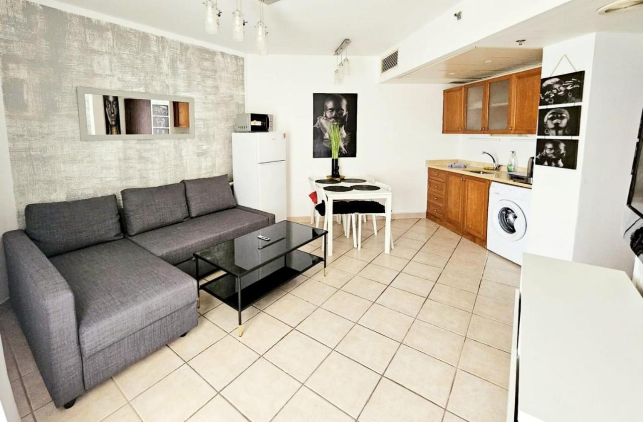 Go To Apartments In Leonardo Бат Ям Екстериор снимка