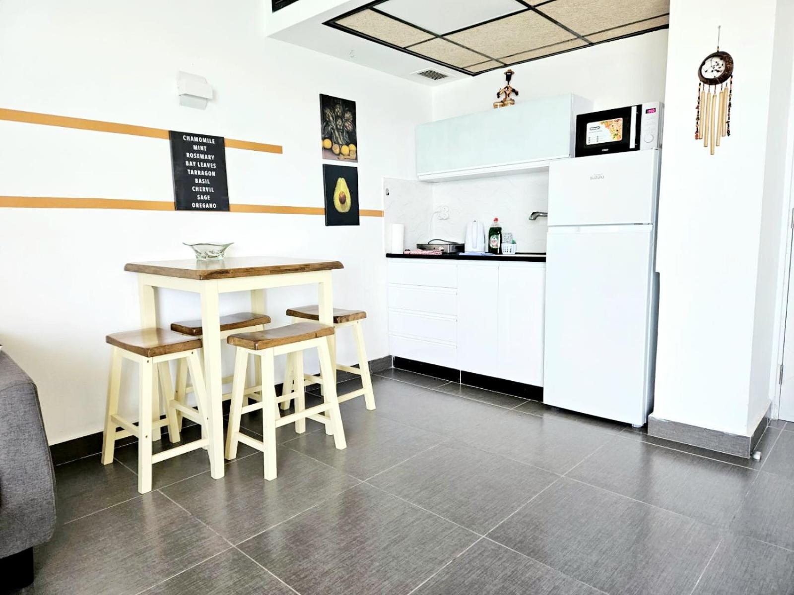 Go To Apartments In Leonardo Бат Ям Екстериор снимка