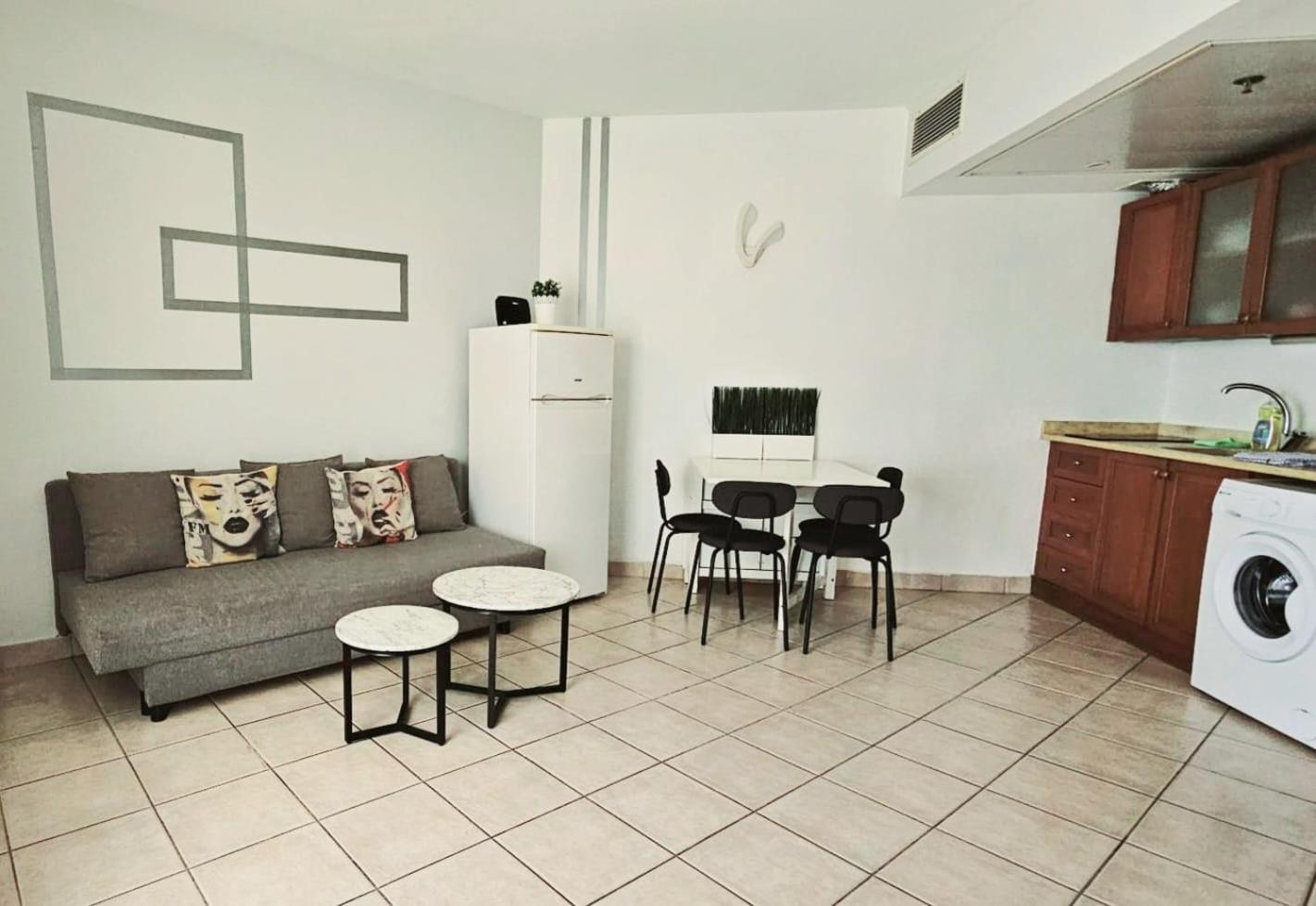 Go To Apartments In Leonardo Бат Ям Екстериор снимка